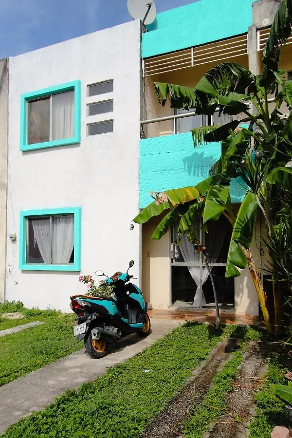 Panzió Artistic Rooms In Cancun With Wi-Fi Bed And Breakfast